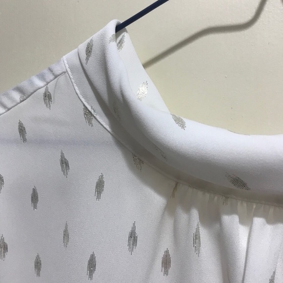 Blouse - Picture 2 of 8